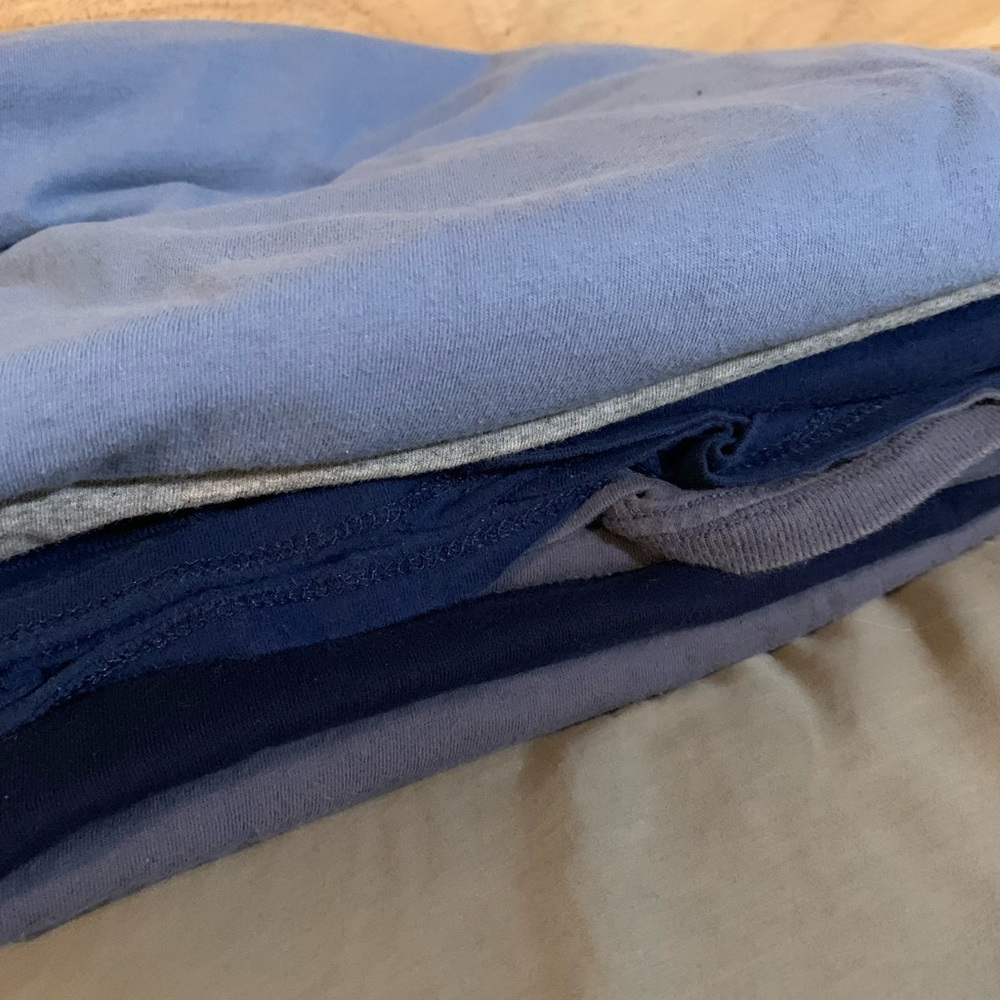 6 pack of 2XL Fruit of the loom colored T shirts tag free